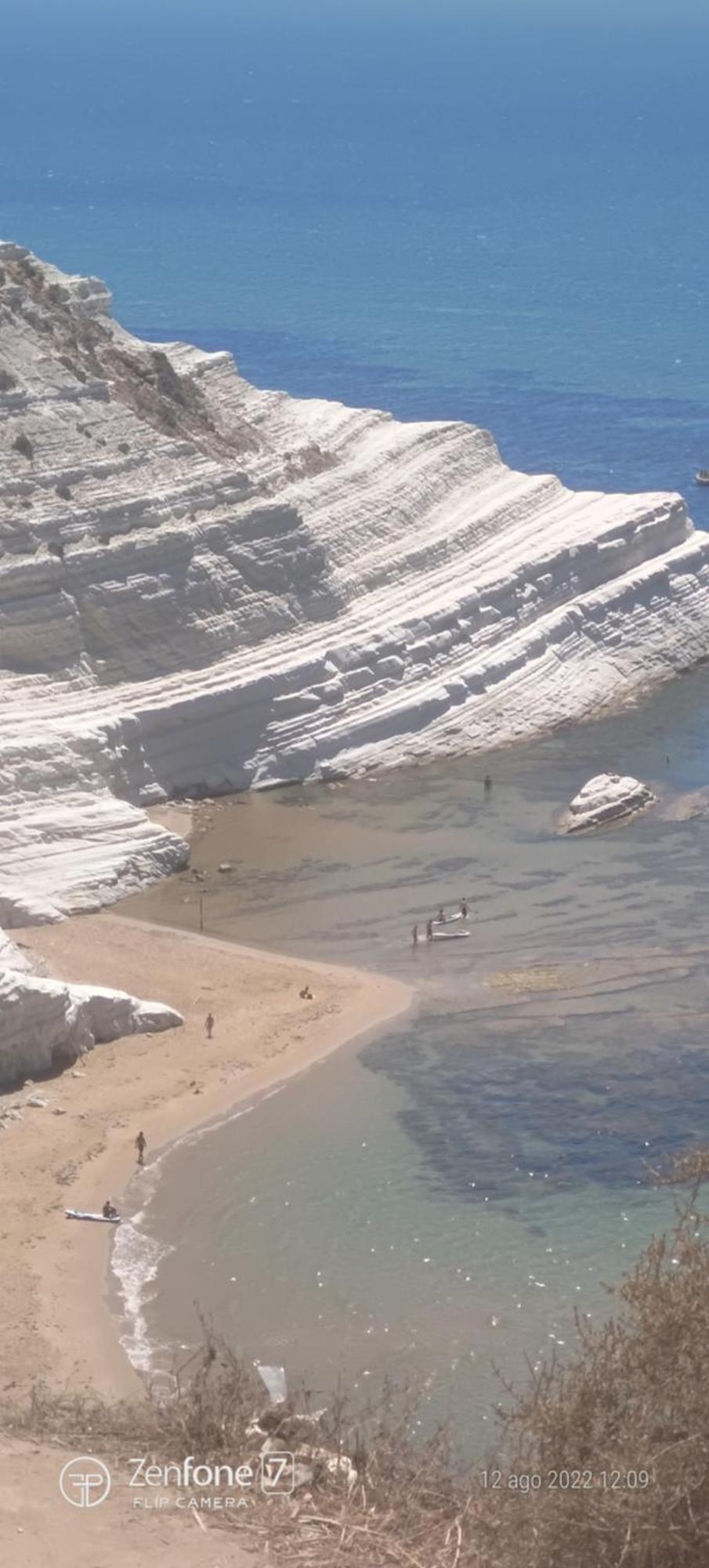 Casa Vacanze Abbacari 레알몬테 객실 사진